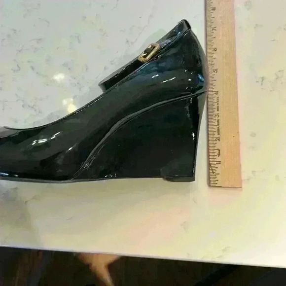 Marc by Marc Jacob’s black patent leather wedge pumps with strap size 40 - Picture 7 of 12